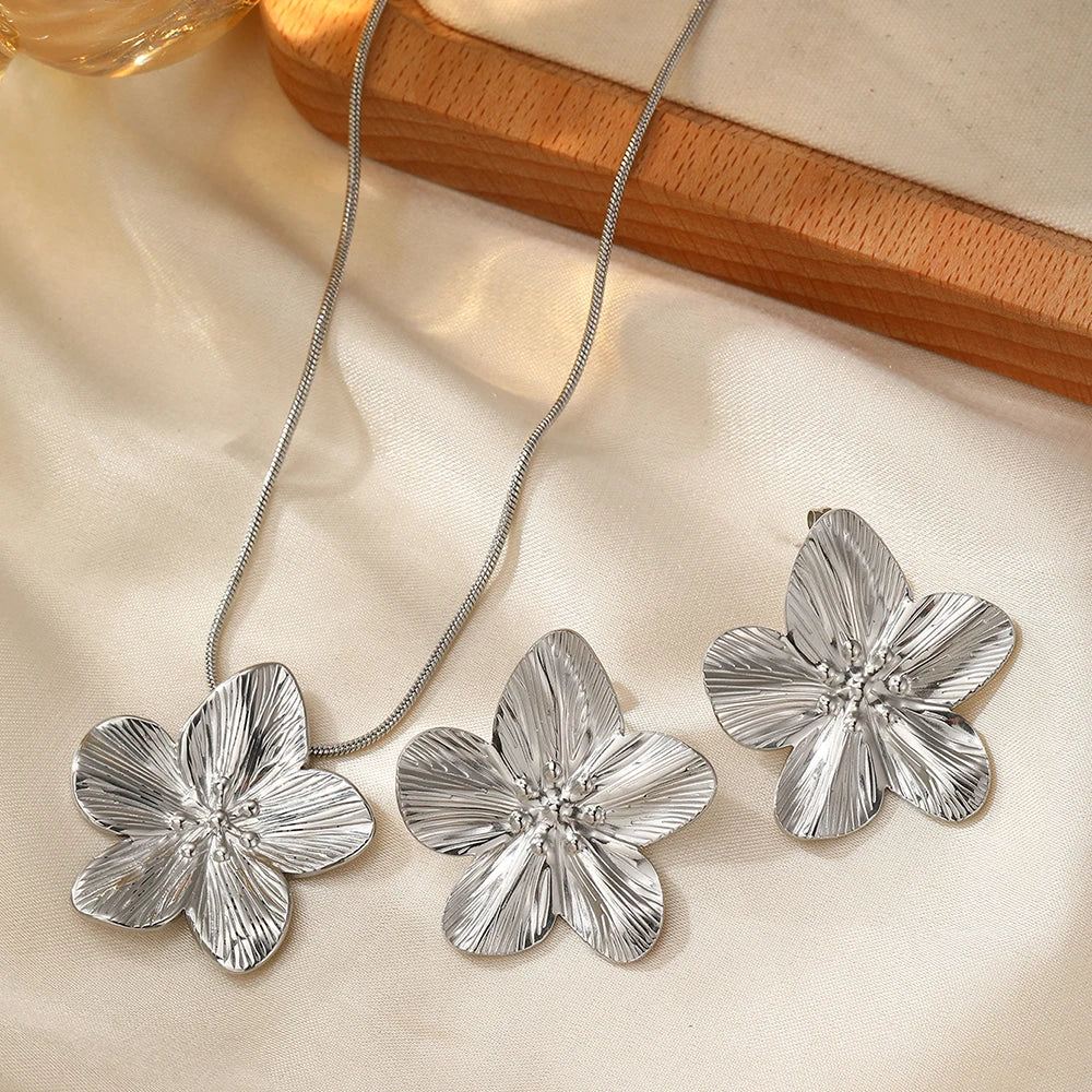 Pure Aura's French Vintage Flower Set